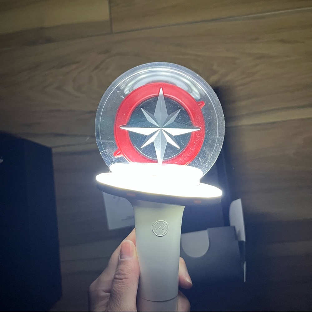 Stray Kids Light Stick Version 2 - Picture 7 of 8